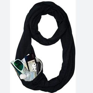 NWT Beyond Yoga Pocket Infinity Scarf